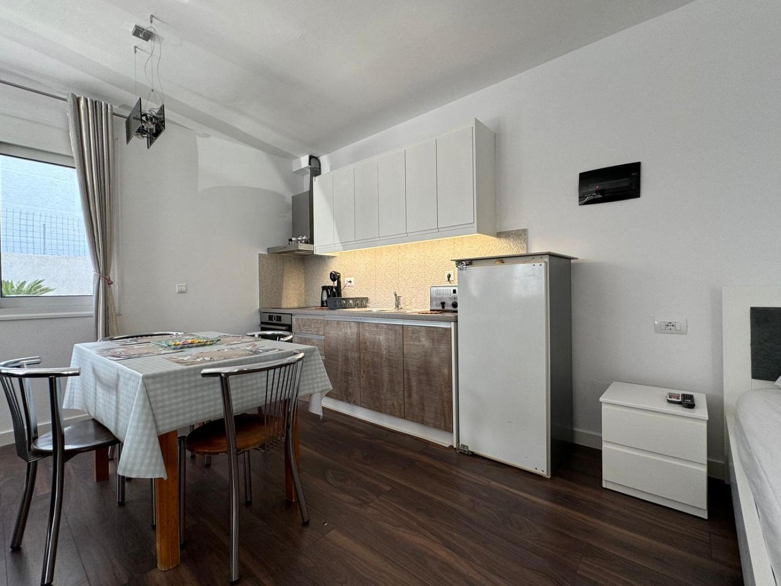קסאמיל Sulozeqi Apartments מראה חיצוני תמונה
